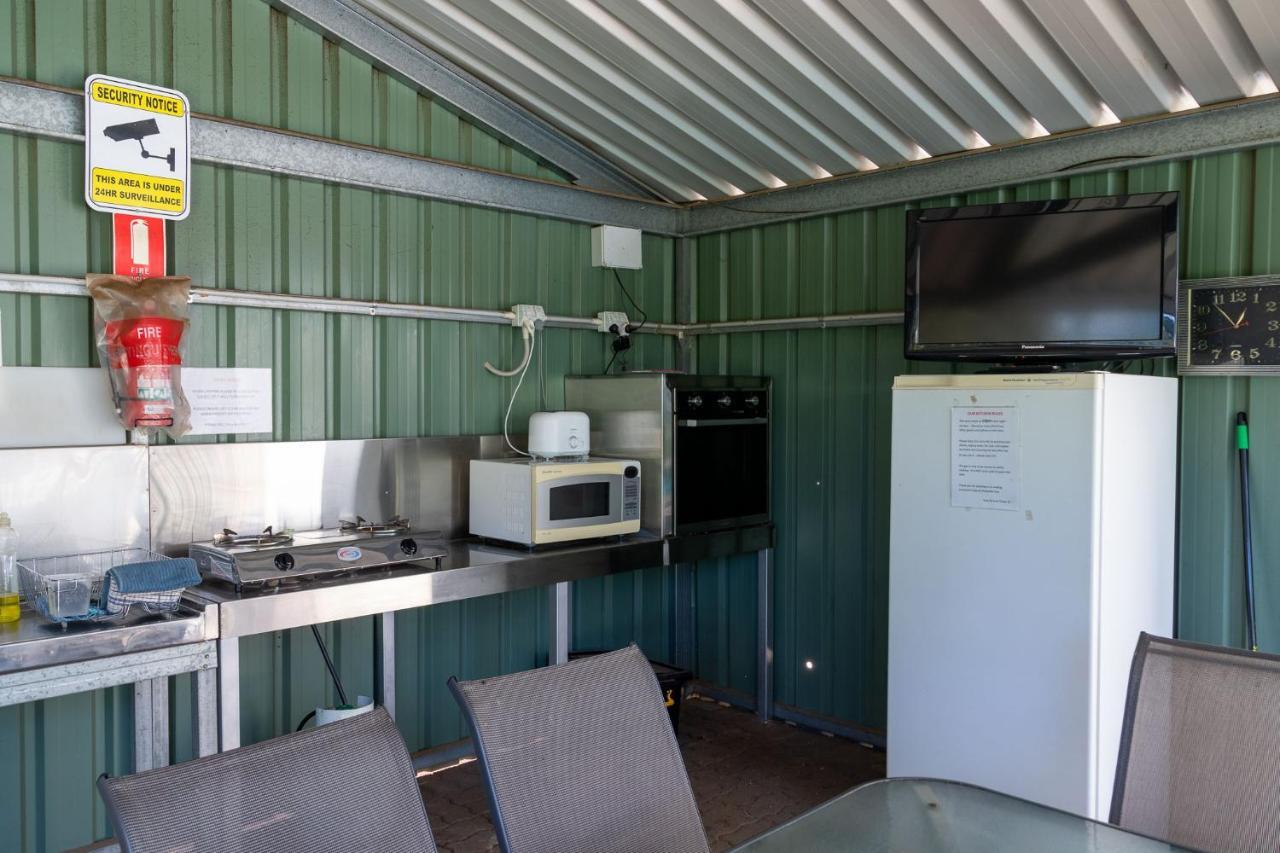 Paringa Caravan Park Renmark Buitenkant foto
