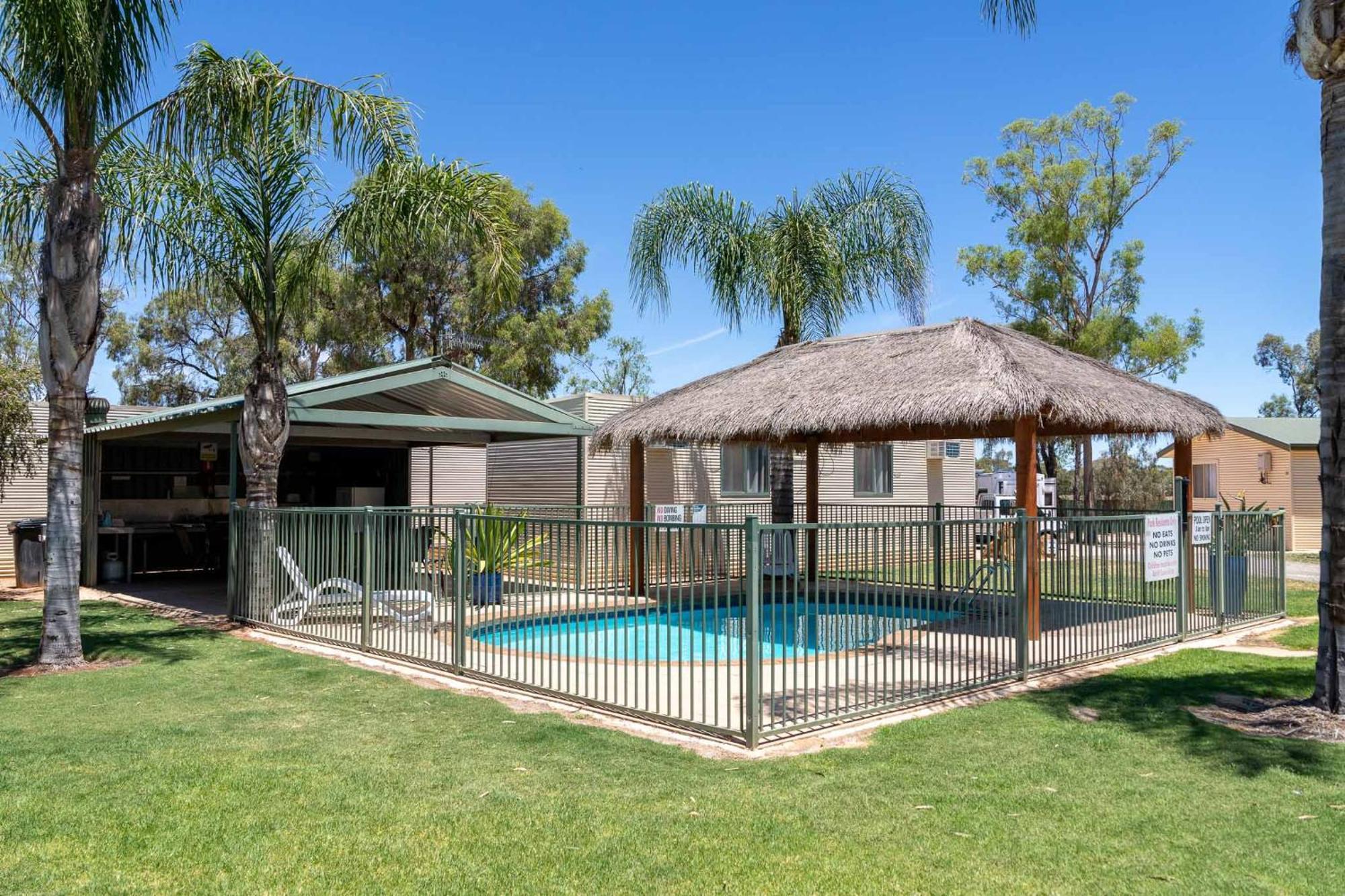 Paringa Caravan Park Renmark Buitenkant foto