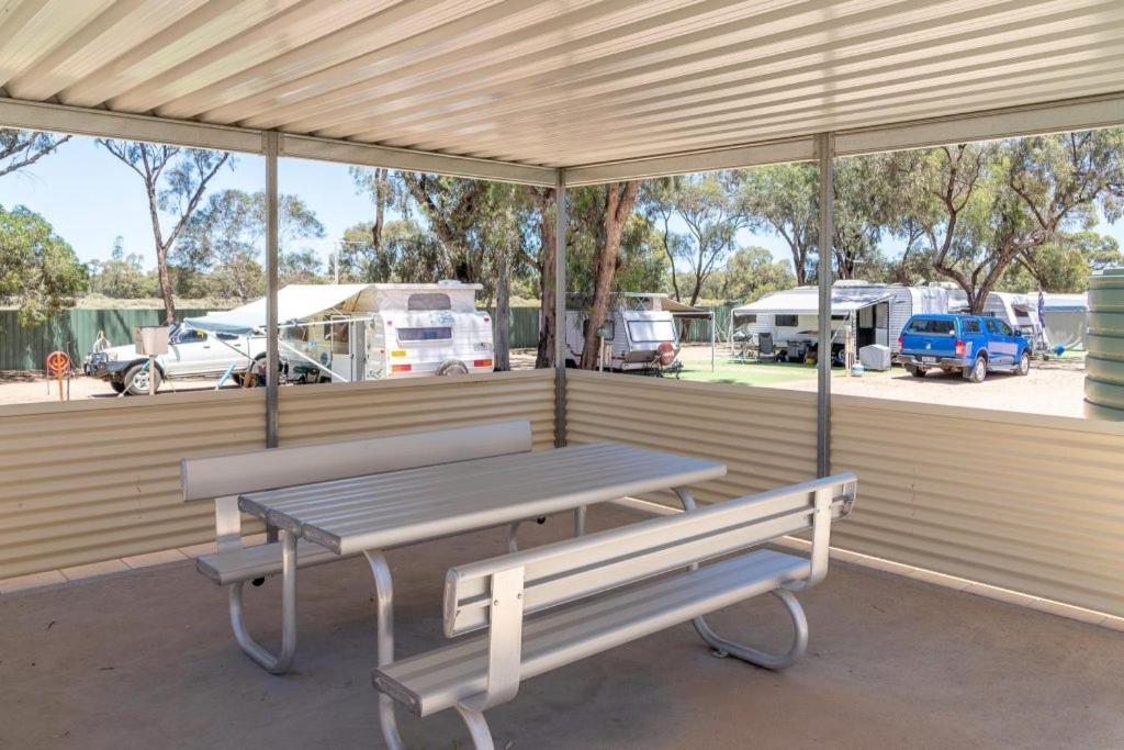 Paringa Caravan Park Renmark Buitenkant foto