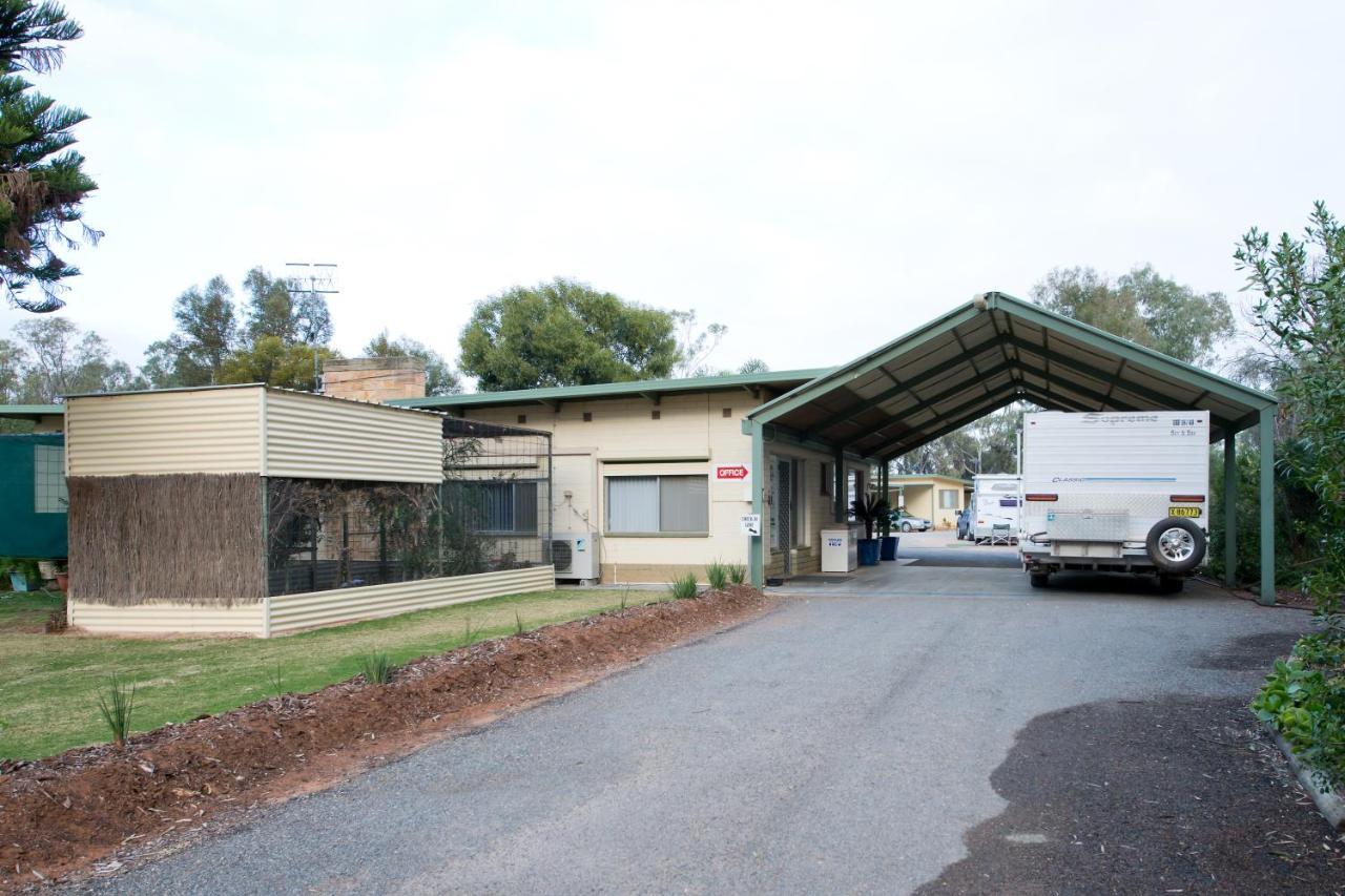 Paringa Caravan Park Renmark Buitenkant foto